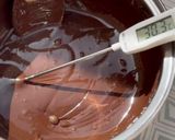 Foto del paso 3 de la receta Huevos de Pascua de chocolate 3D encajable