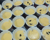 Foto langkah ke 4 dari resep Bluder Cake Pisang Kukus.