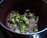 A picture of step 2 of Broccoli soup.