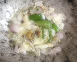 புதினா கொத்தமல்லி வதக்கு சட்னி ரெசிபி ஸ்டேப் 2 புகைப்படம்