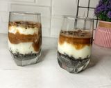 A picture of step 8 of Oreo pudding dessert.