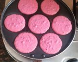 A picture of step 5 of Beetroot mini uttapam.
