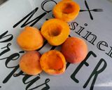 Une image de l'étape 2 de Flan sans pâte aux groseilles noires et abricots.