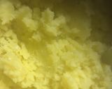 A picture of step 1 of Spicy mash - vegan.