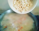 A picture of step 4 of Chupe de Pollo.