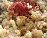 A picture of step 4 of Cauliflower peas masala.