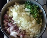 Foto del paso 2 de la receta: Tarta de pollo, zapallito y cebollas