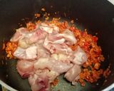 รูปขั้นตอนการทำที่ 3 ของ แกงไก่ใส่เส้นร้อน