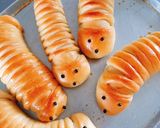 Hình bước làm 3 của món Bánh mì sâu róm