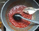 Gambar langkah 4 resipi Sambal udang strawberi masam manis.