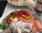 A picture of step 1 of Creamy Tom Yum Linguine Seafood.