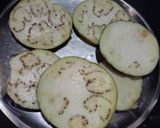A picture of step 1 of Baingan kachri / bhaja.