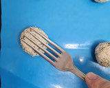Foto del paso 2 de la receta: Galletas de avena y cebolla 🧅 (sin balanza)