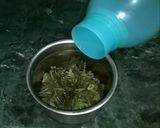 A picture of step 1 of Mint Raita.