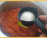 A picture of step 5 of Gajar Halwa with Gajar-Paneer Roll.