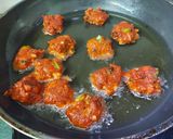A picture of step 2 of Chinese Chicken Pakora.