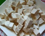 Foto langkah ke 3 dari resep Tahu Cecek Tumis Kecap.
