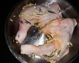Foto langkah ke 1 dari resep Paha ayam panggang praktis.