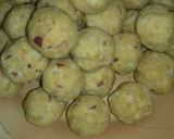 A picture of step 3 of Yam balls.