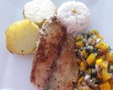 Foto del paso 4 de la receta: Filete de Pescado encostrado con Avena-Quinua, papas y Chimichurri de Mango Light a lo Carmelita