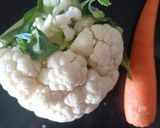 A picture of step 1 of Cauliflower paratha.