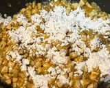 Foto del paso 4 de la receta: Empanadas fritas de loco