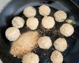 Foto del passaggio 7 della ricetta Polpette di melanzane in padella