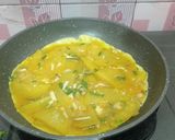 Foto langkah ke 5 dari resep Potato omelette (spanish omelette).