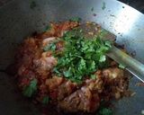 A picture of step 8 of Highway chicken curry.