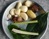 Foto langkah ke 2 dari resep Sop Ayam Pak Min.