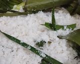 Foto langkah ke 7 dari resep Putu Bunga Telang (dengan cetakan silikon).