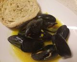 A picture of step 3 of Mussels in a white wine & saffron sauce with oregano bruschette.