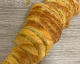 Foto del paso 1 de la receta: Tortilla de croissant con jamón ibérico