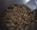 Foto langkah ke 3 dari resep Usus ayam masak kecap.