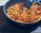 Foto del paso 3 de la receta: Garbanzos fritos con chorizo