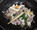 Foto langkah ke 2 dari resep Tongkol suwir campur pete kemangi.