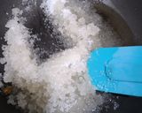 A picture of step 5 of Suji katli halwa.