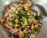 A picture of step 4 of Sabudana khichdi.