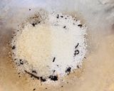 Foto langkah ke 1 dari resep Roasted Milk Tea.