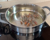 Foto del paso 1 de la receta: Arroz caldoso de pulpo y langostinos