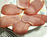 Foto del paso 1 de la receta: Filetes de lomo con jamón de York y queso