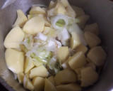 Foto del paso 2 de la receta: Patatas con merluza