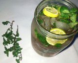 A picture of step 1 of Simple mocktail.