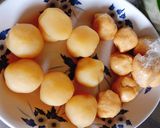 Hình bước làm 1 của món Bánh trái hồng