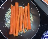 A picture of step 1 of Butter Garlic Carrot.