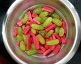 લીલી દ્રાક્ષ અને ગાજરનું અથાણું (Green Grapes Carrot Athanu Recipe In Gujarati) રેસીપી સ્ટેપ2ફોટો