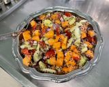 Une image de l'étape 15 de Salade de quinoa au melon, concombre, tomates et oignon rouge.