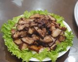 Hình bước làm 3 của món Thịt lợn sữa nướng cháy cạnh nckd