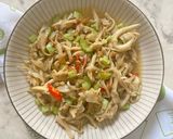 Foto langkah ke 3 dari resep Tumis Timun Jamur Tiram.