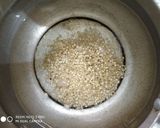 A picture of step 1 of Sprouts Jowar Upma.